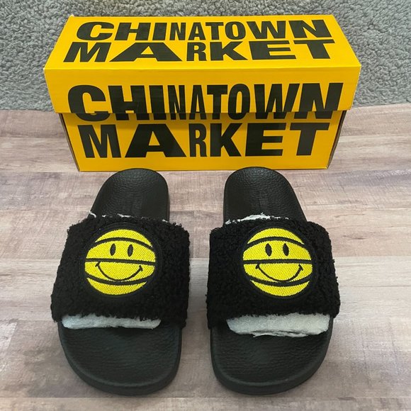 CTM Slides Sandals Big Kids Black Fuzzy Sz 4 Smiley SHIPS ASAP NEW IN BOX Summer - Picture 2 of 8